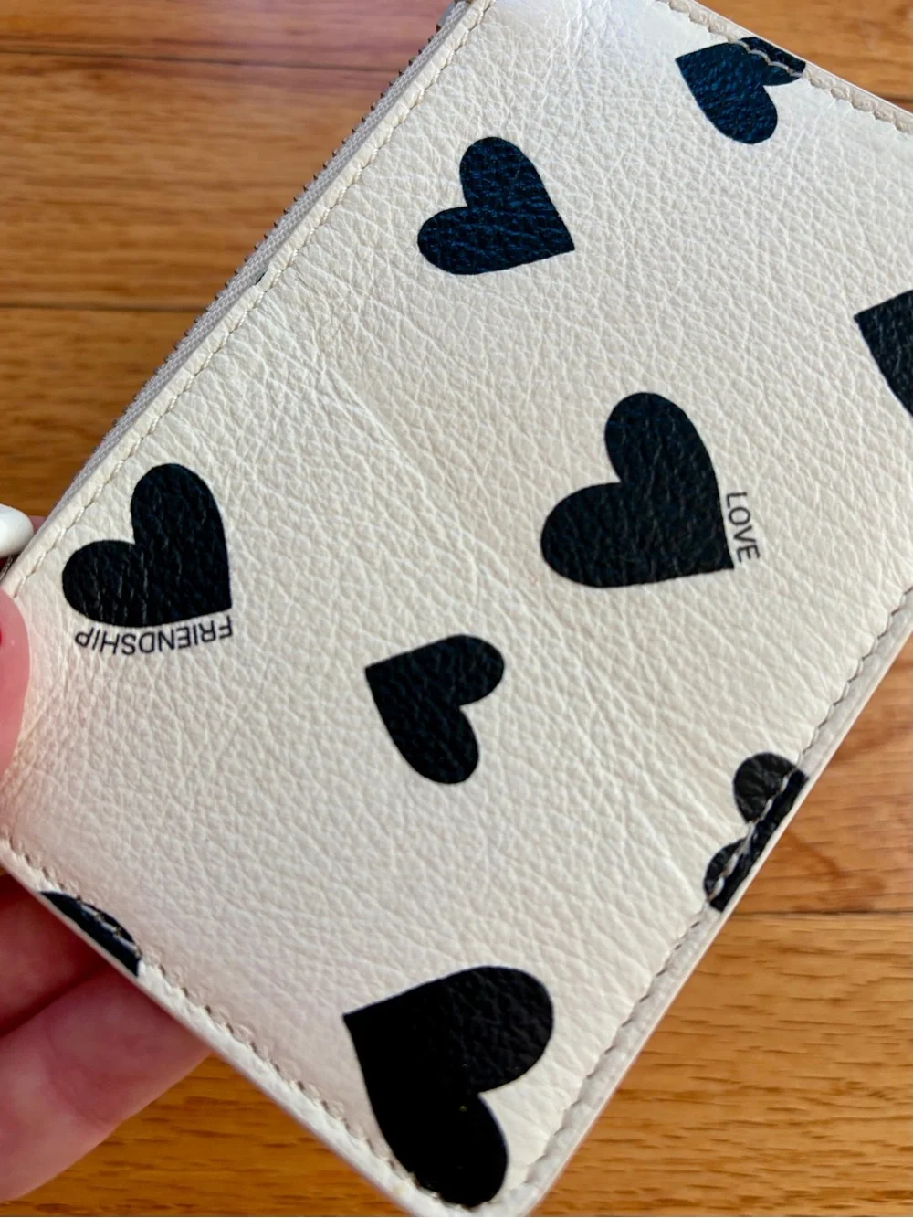 Frank & Eileen Cream Card Pouch with Black Heart Print🖤
